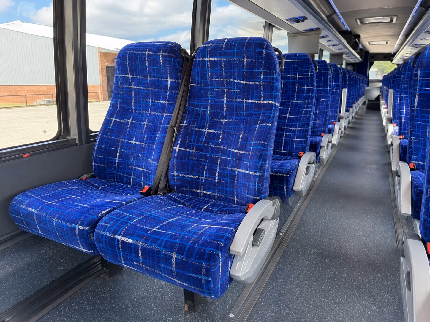 charter bus transportation to unc asheville bulldogs games at kimmel arena